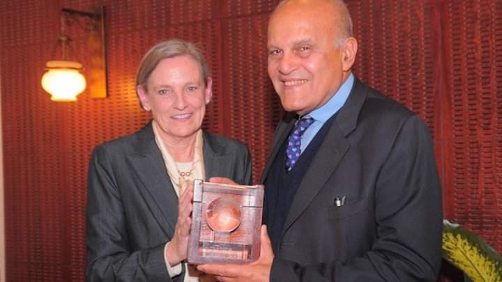 تعرف على مسيرة " أسطورة" الطب مجدي يعقوب